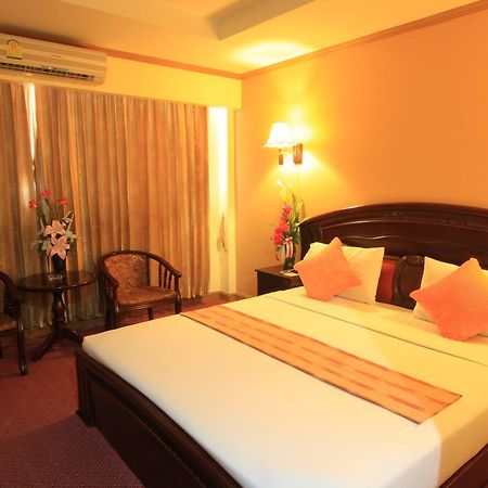 Winstar Hotel Hat Yai Esterno foto
